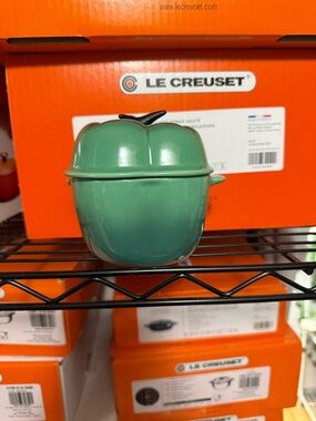 Le Creuset Green Pepper Cocotte